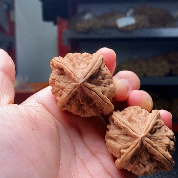 风***线吊坠文玩核桃四棱