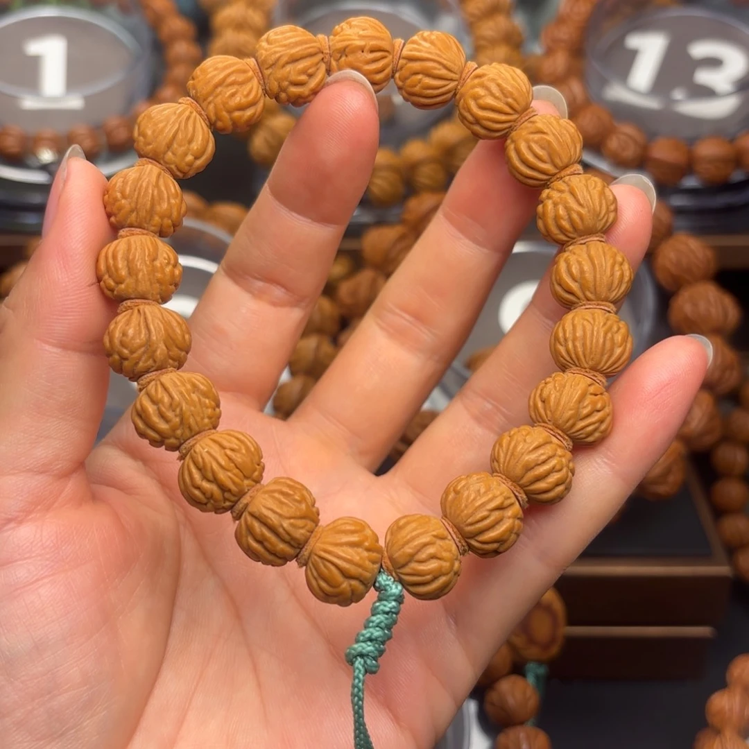 桃核吊坠小金蝉13尺寸