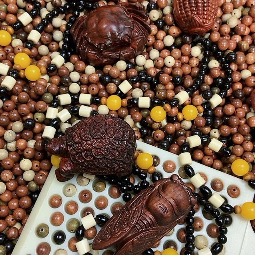 【闪购商品】木紫檀手把件11111111的外套