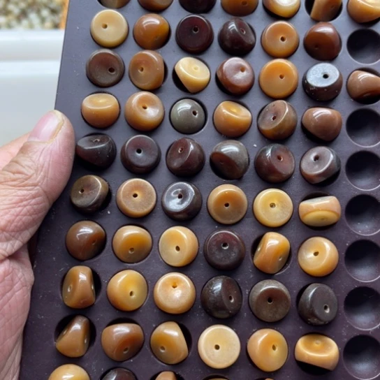 2***8吊坠白玉菩提瑕疵13焦糖蒜瓣62