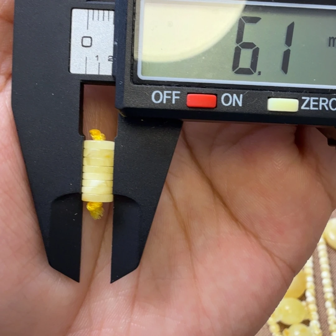 裸石琥珀未镶嵌6+隔片