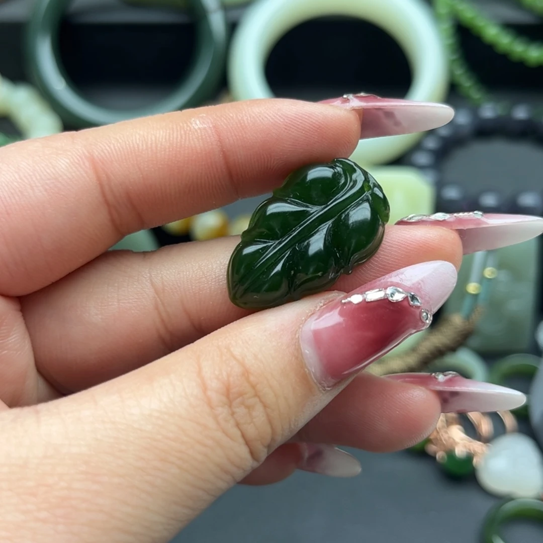 未镶嵌和田玉珠宝半成品