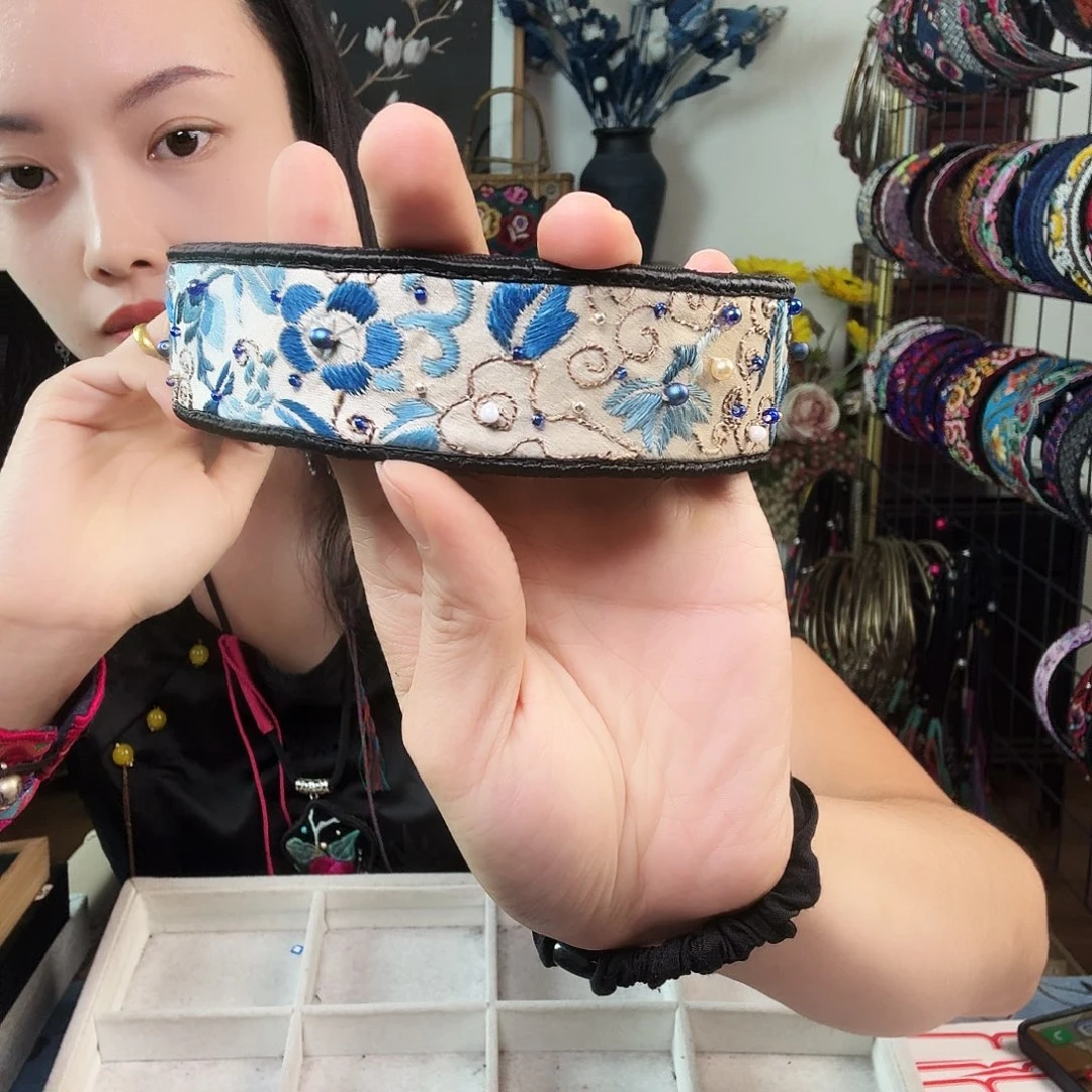 M***月织绣手工刺绣工艺