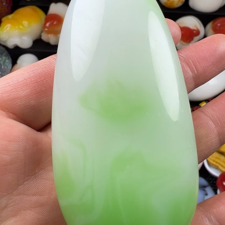 新疆戈壁五彩石金丝