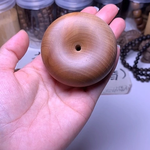 檀香木把件老山檀香大面包圈微瑕
