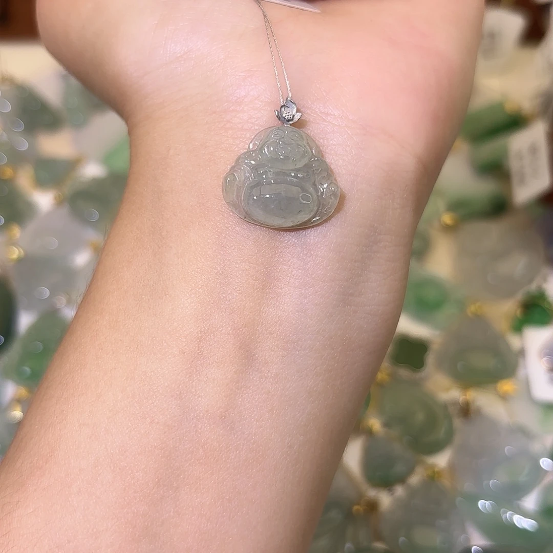 翡翠18K金镶嵌颈饰佛公