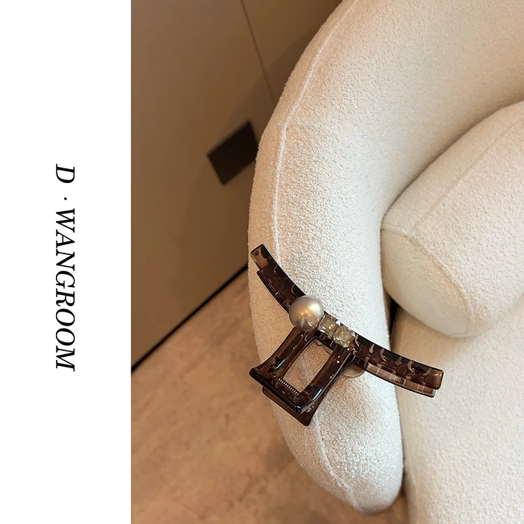 丁小晗【原创款】“别小看巨能抓~”法式高颅顶气质爪夹头饰发抓WR093