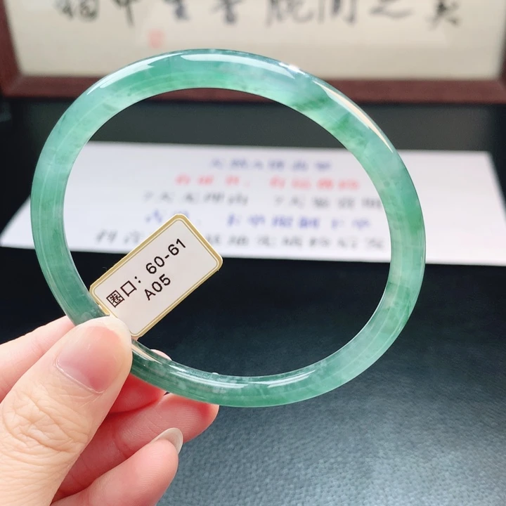 翡翠未镶嵌手镯翡翠手镯128