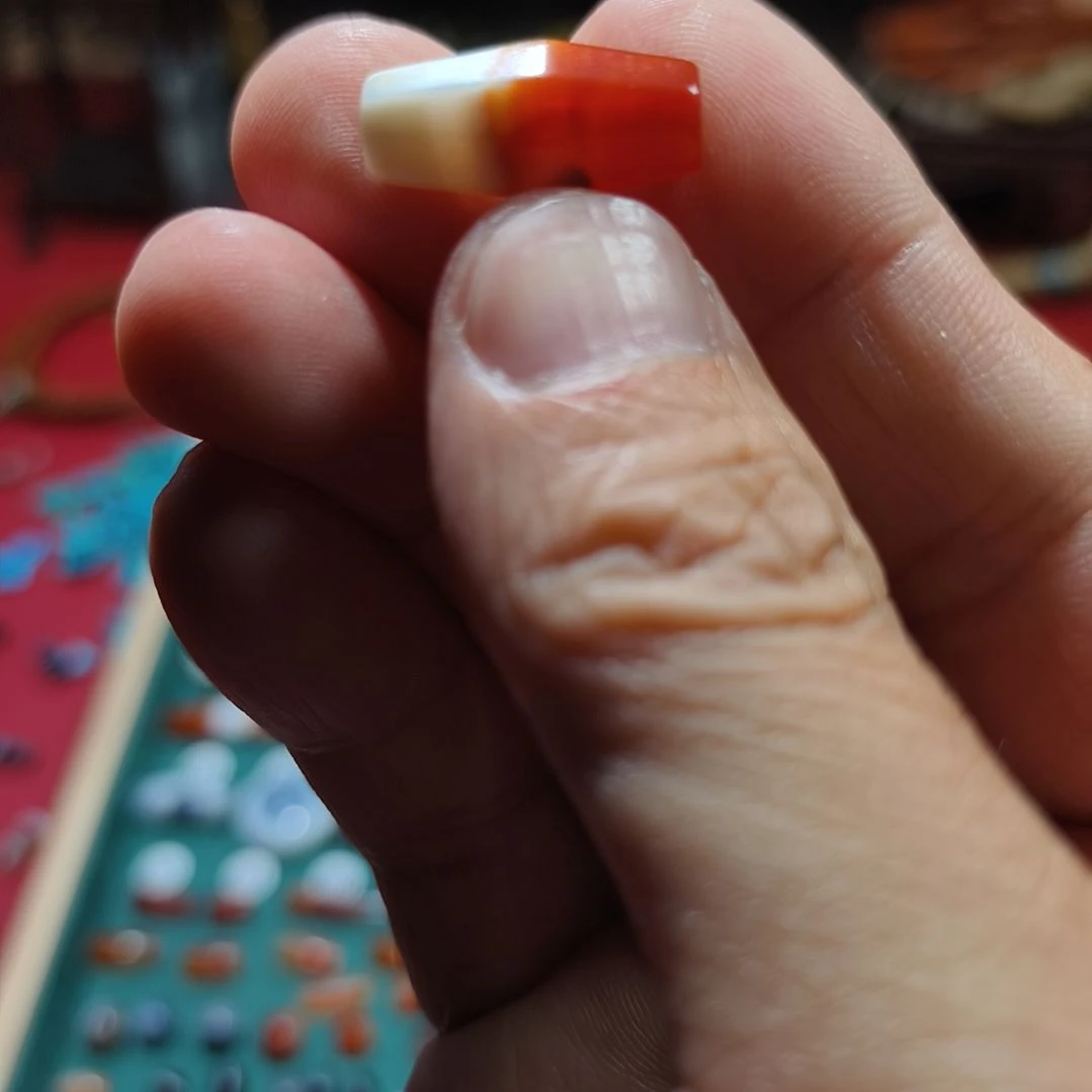 玛瑙/玉髓未镶嵌珠子天然原矿玛瑙