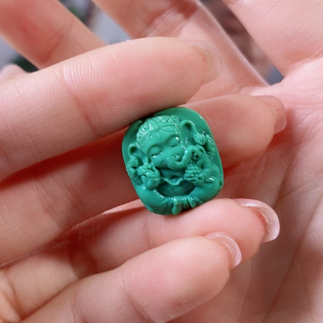 夏***冬绿松石未镶嵌珠宝奇石