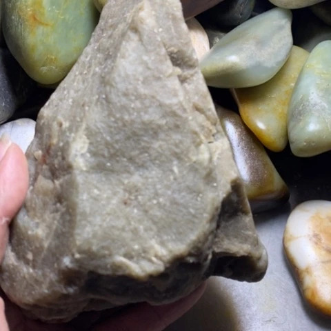 未镶嵌和田玉（糖玉）挂件