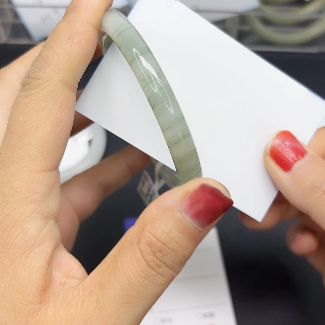 石英质玉未镶嵌手镯17/6160