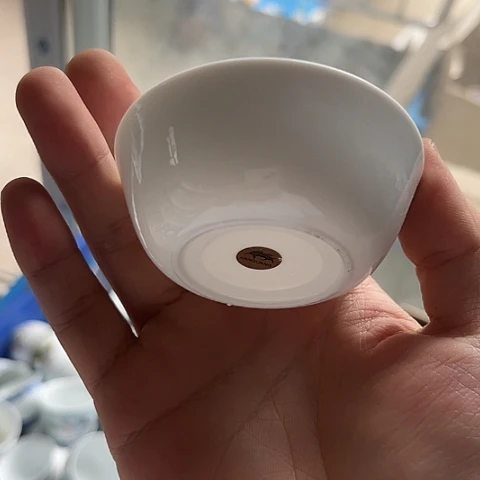 陶瓷大球泥杯一个