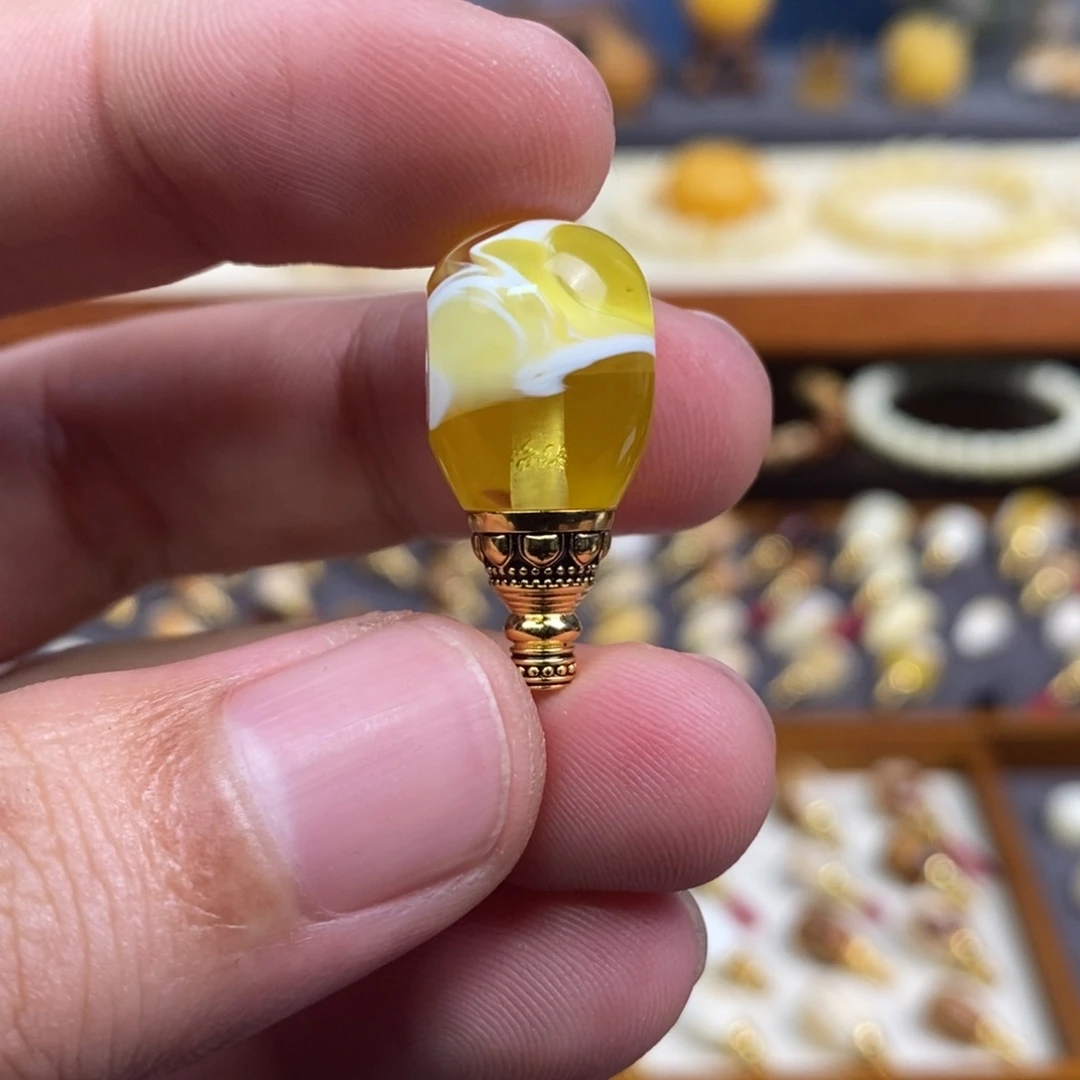 蜜蜡未镶嵌裸石配饰金瓷白三通尺寸12.6