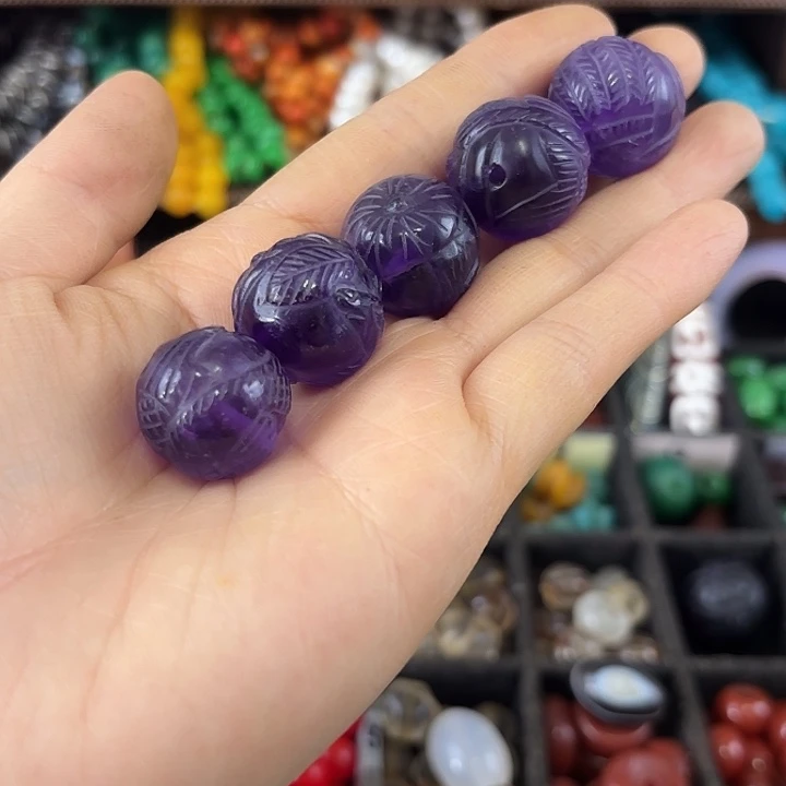 玛瑙/玉髓未镶嵌珠宝半成品D****猫