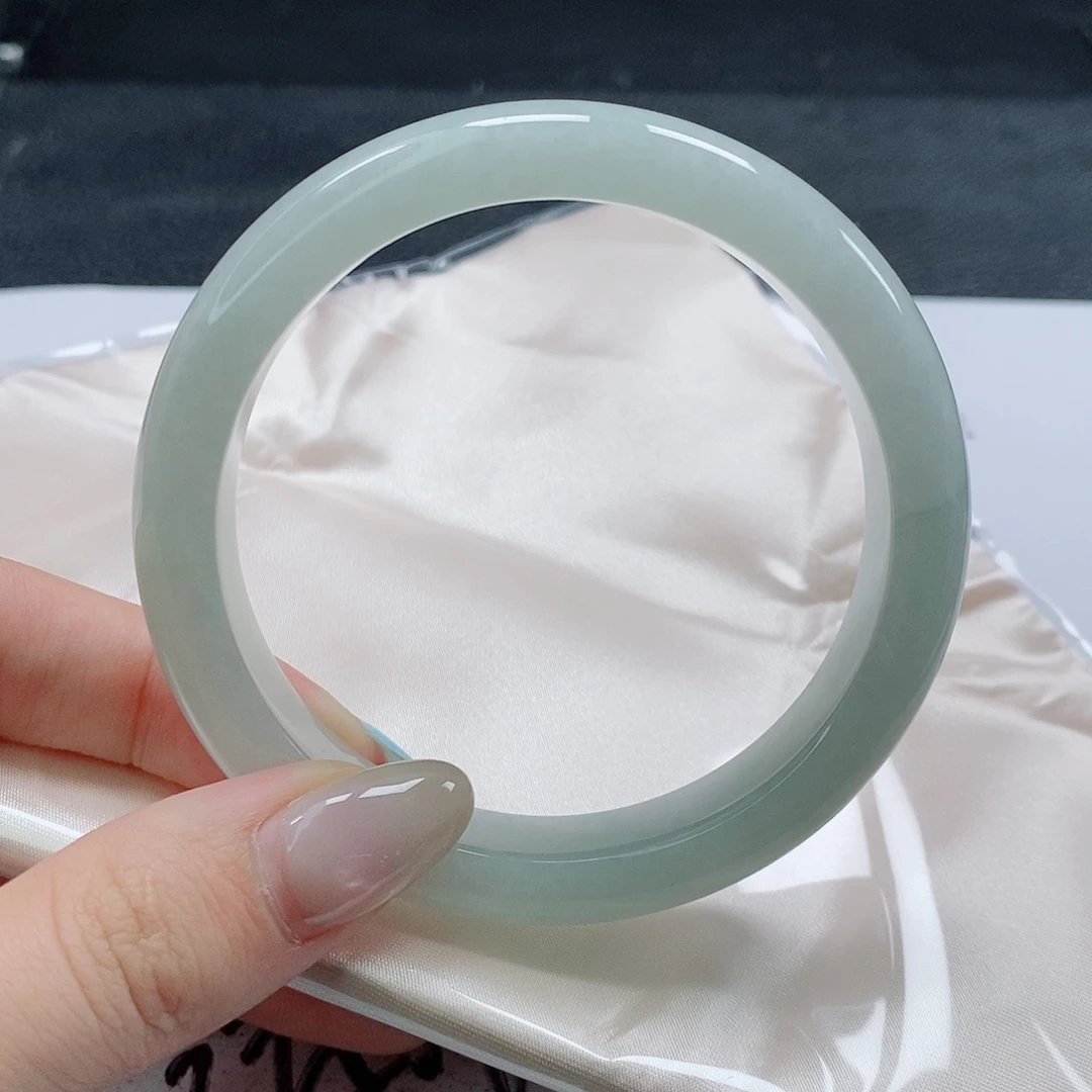 【闪购商品】未镶嵌手镯翡翠527号