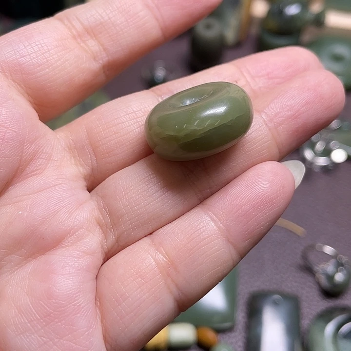 手链未镶嵌和田玉（糖玉）谜