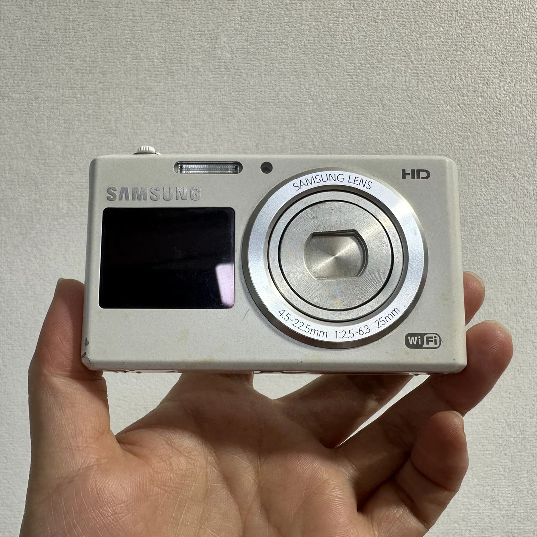 9新 Samsung/三星 三星dv150 双面屏可自拍 数码相机