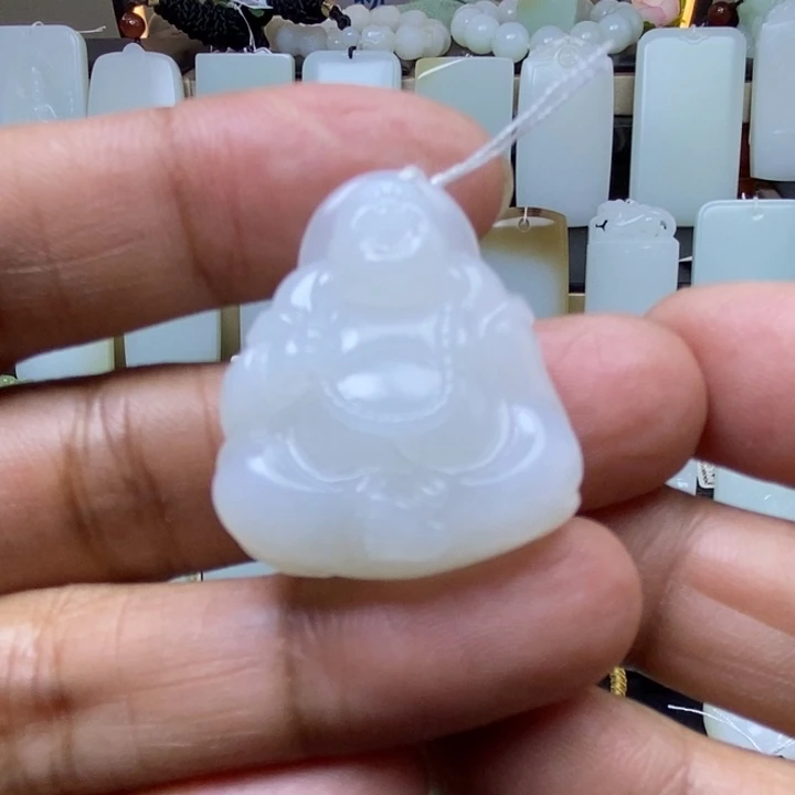 吊坠(赠链)未镶嵌和田玉