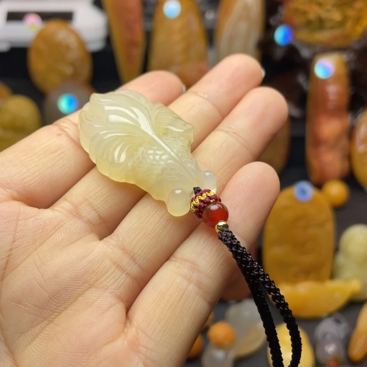 石英质玉挂件未镶嵌