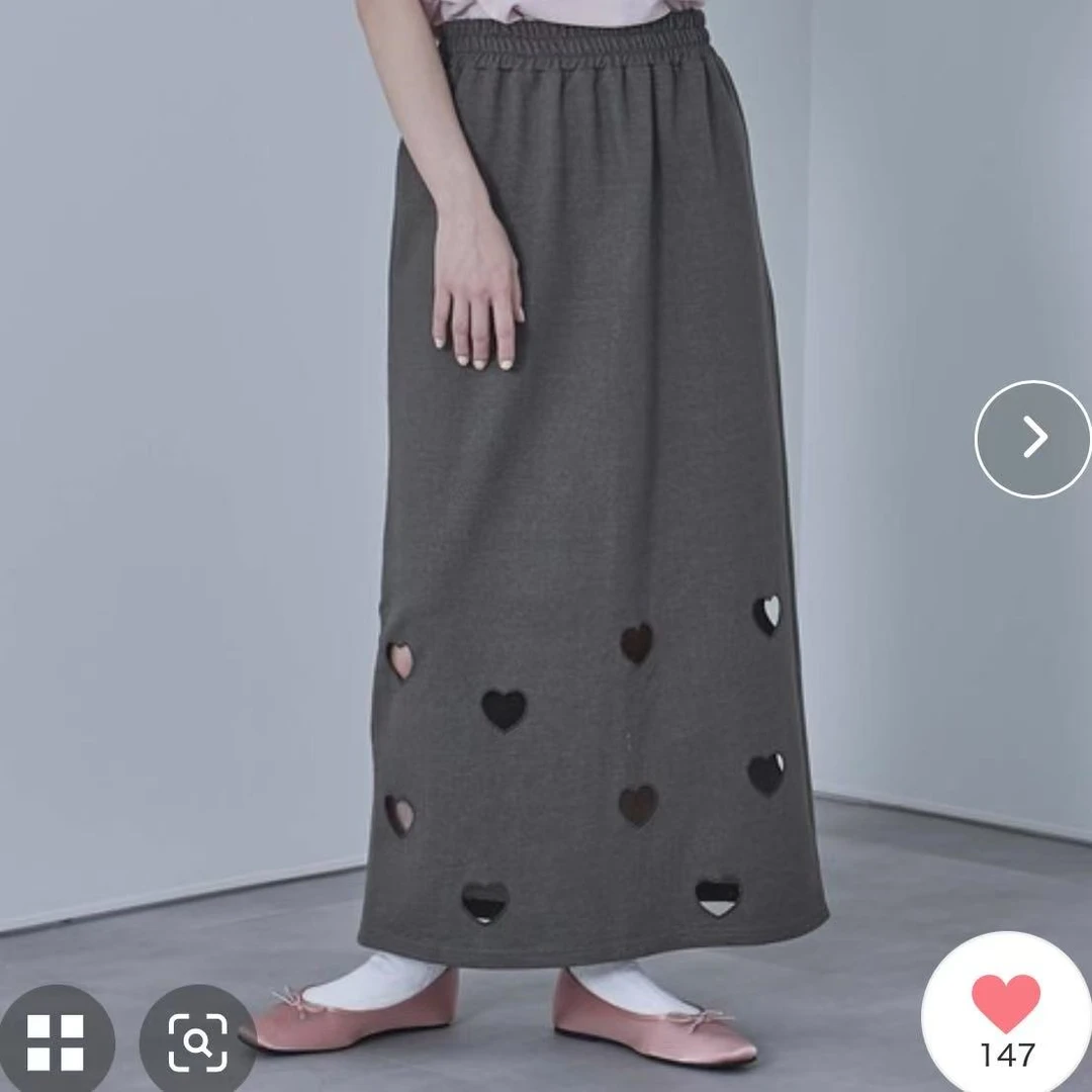 【外贸精品】0372 纯色直筒垂感爱心镂空后开叉 半身裙