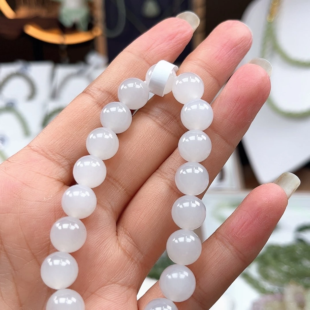 手链未镶嵌和田玉L***?