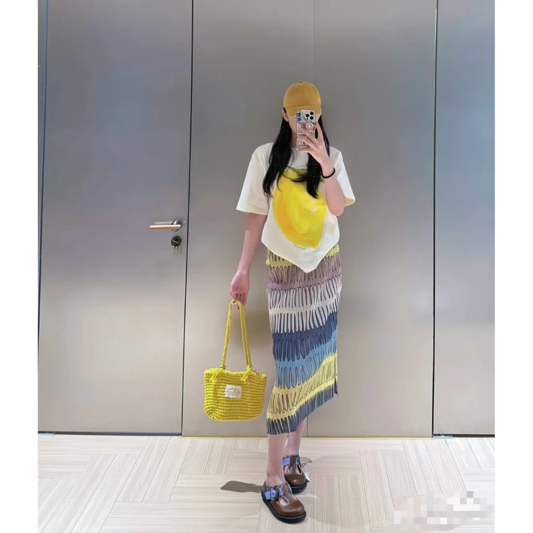 M1249 气质百搭印花褶皱设计花色半身裙 裙长85 款号GYCF9505