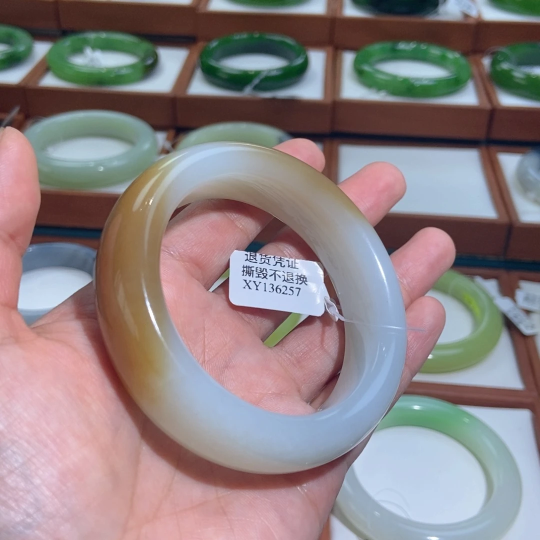 未镶嵌手镯和田玉且末糖白