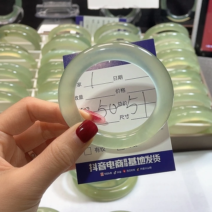 蛇纹石玉手镯未镶嵌笨***醒