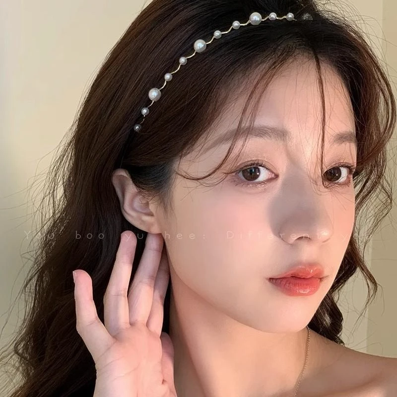 外出百搭珍珠发箍女2025新款时尚高级感洋气时尚头饰波浪压发头箍