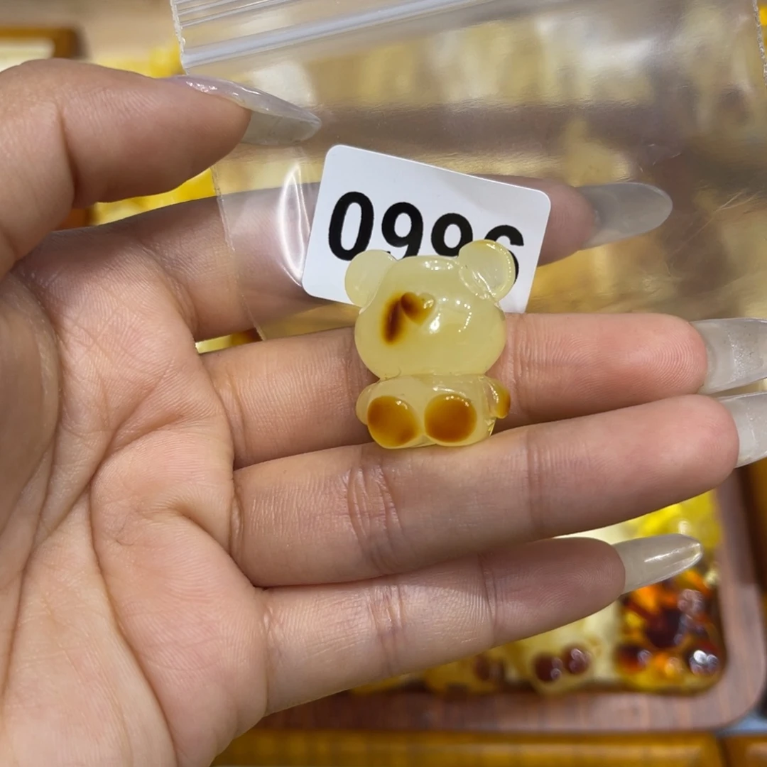 琥珀珠宝奇石未镶嵌