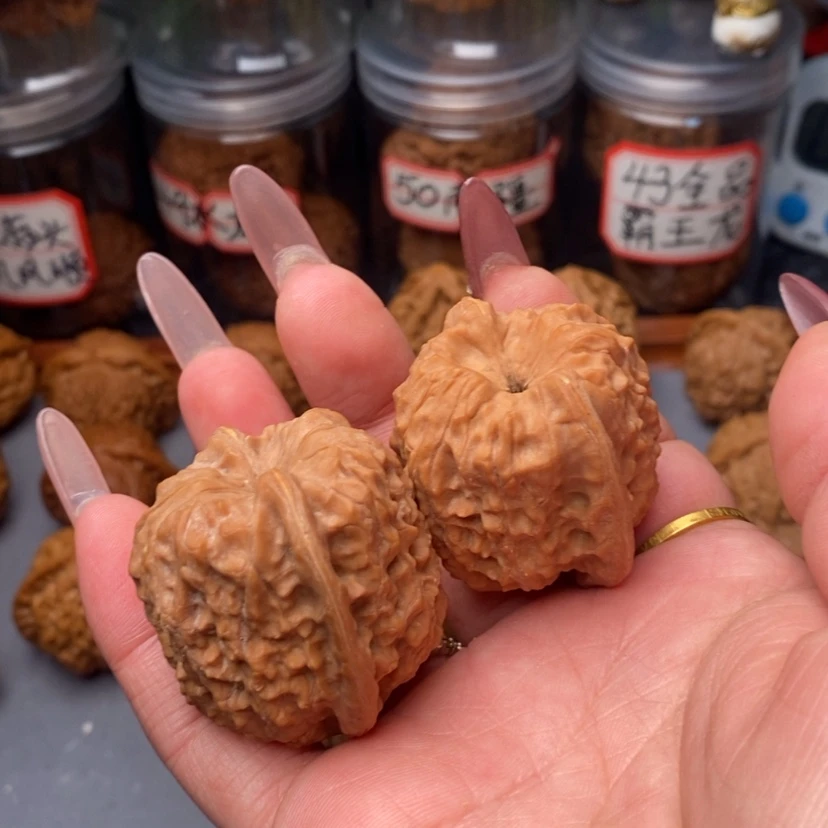 【闪购商品】文玩核桃把件乔**.满堂红……