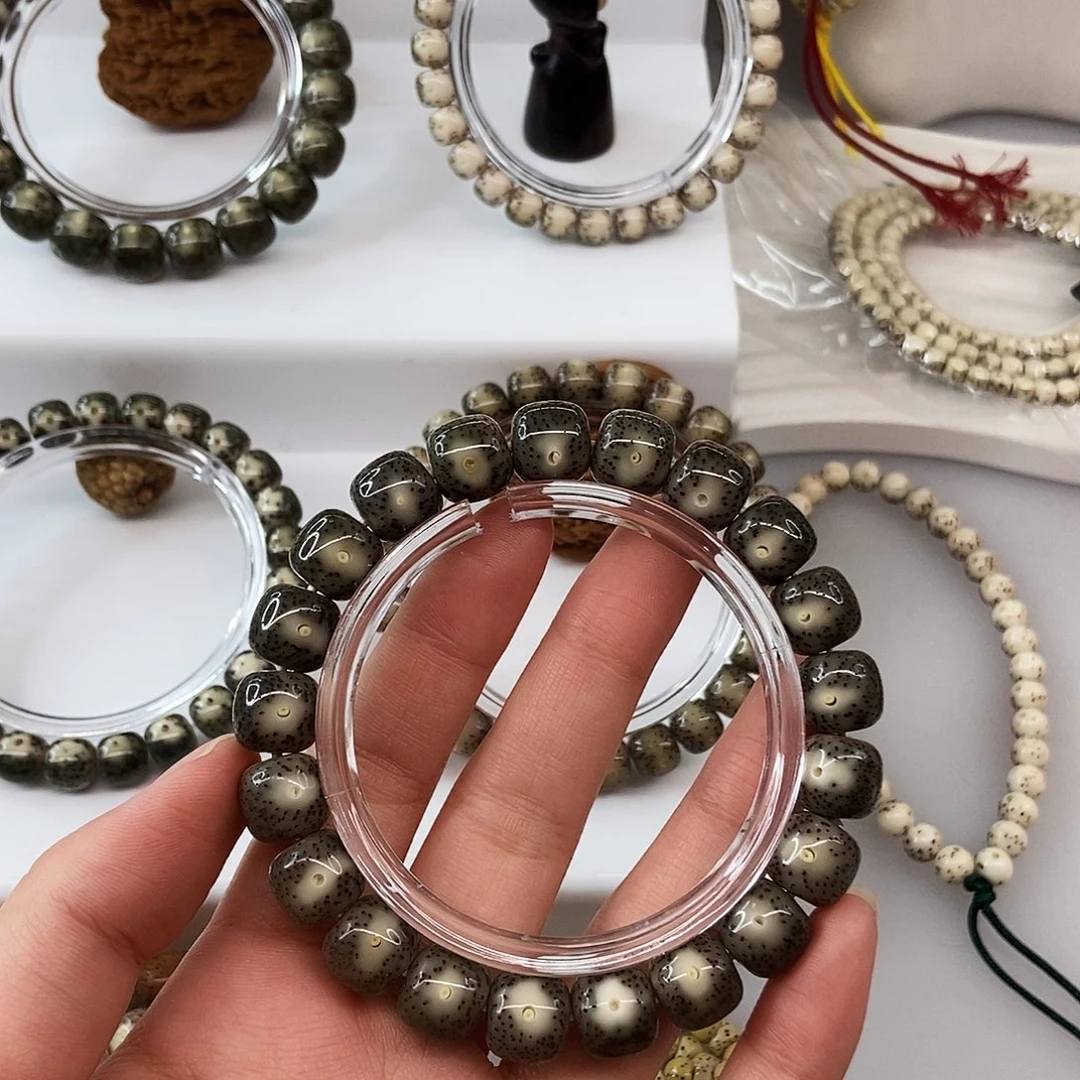 K***x手串星月菩提卡11黑绿凤眼小细星m78