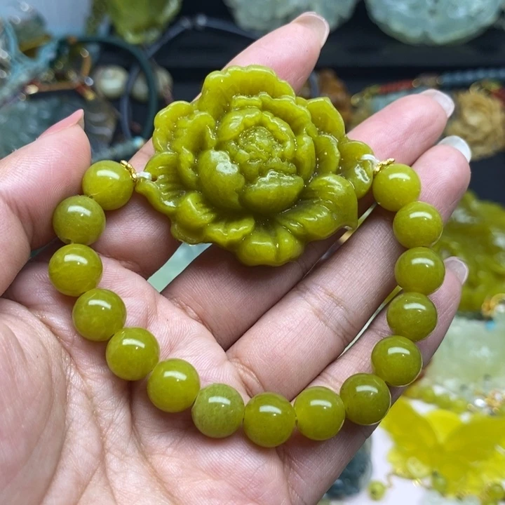 蛇纹石玉未镶嵌颈饰