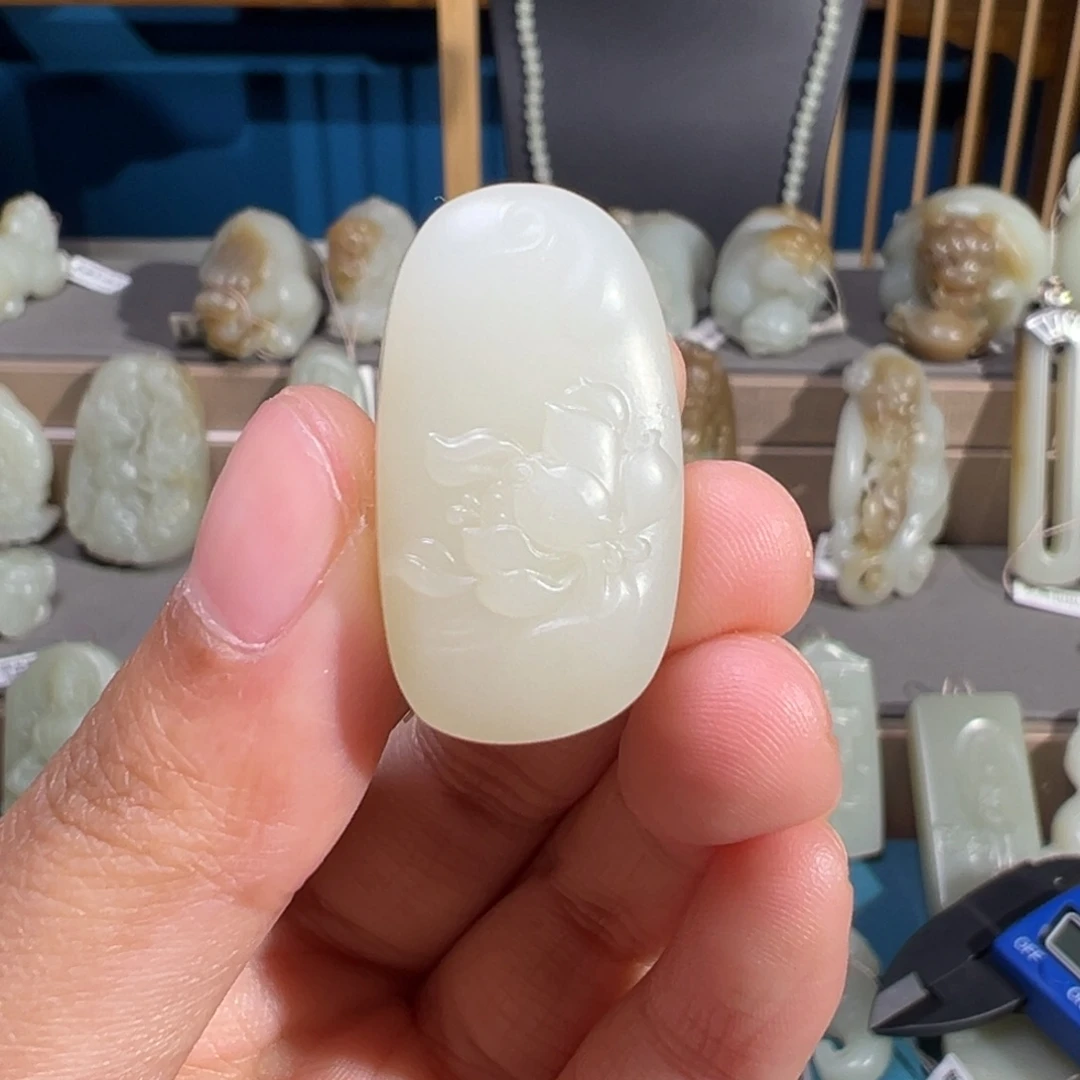 和田玉（糖玉）未镶嵌颈饰