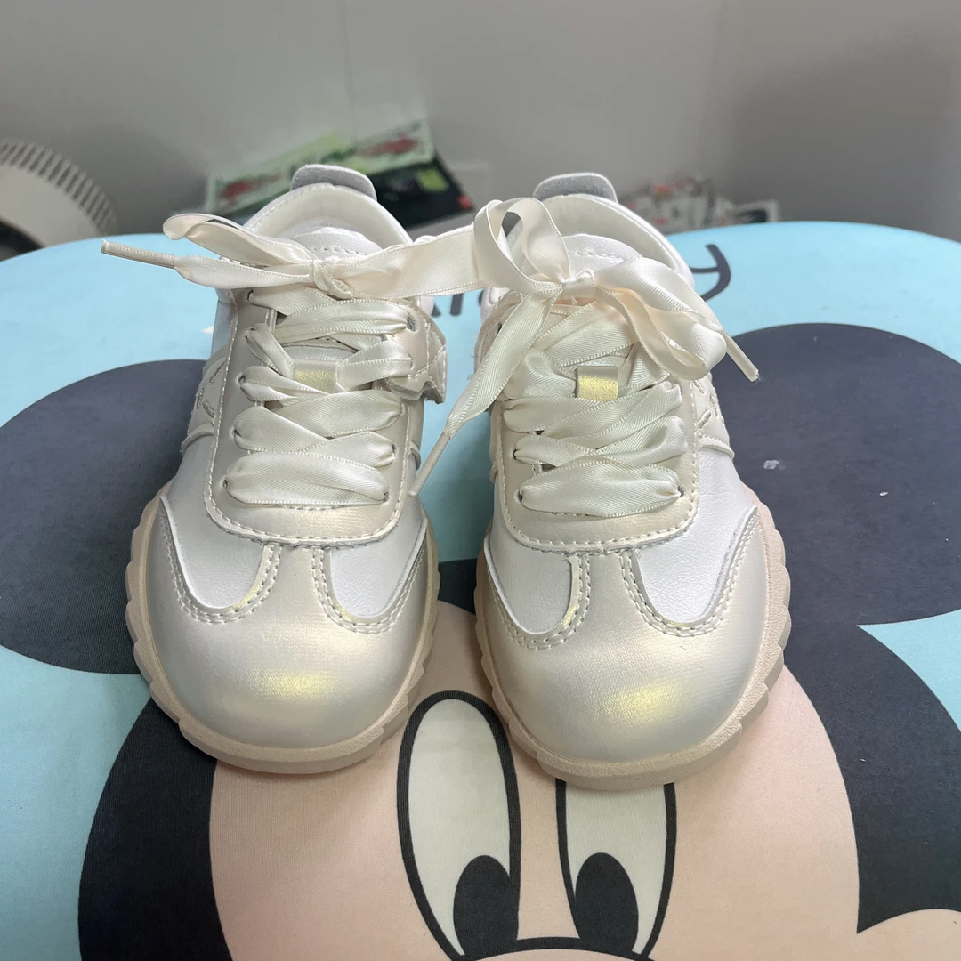 B836儿童时尚百搭舒适休闲鞋