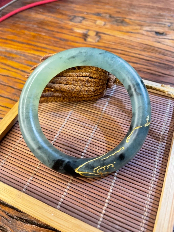 晴翠心选老翡翠手镯