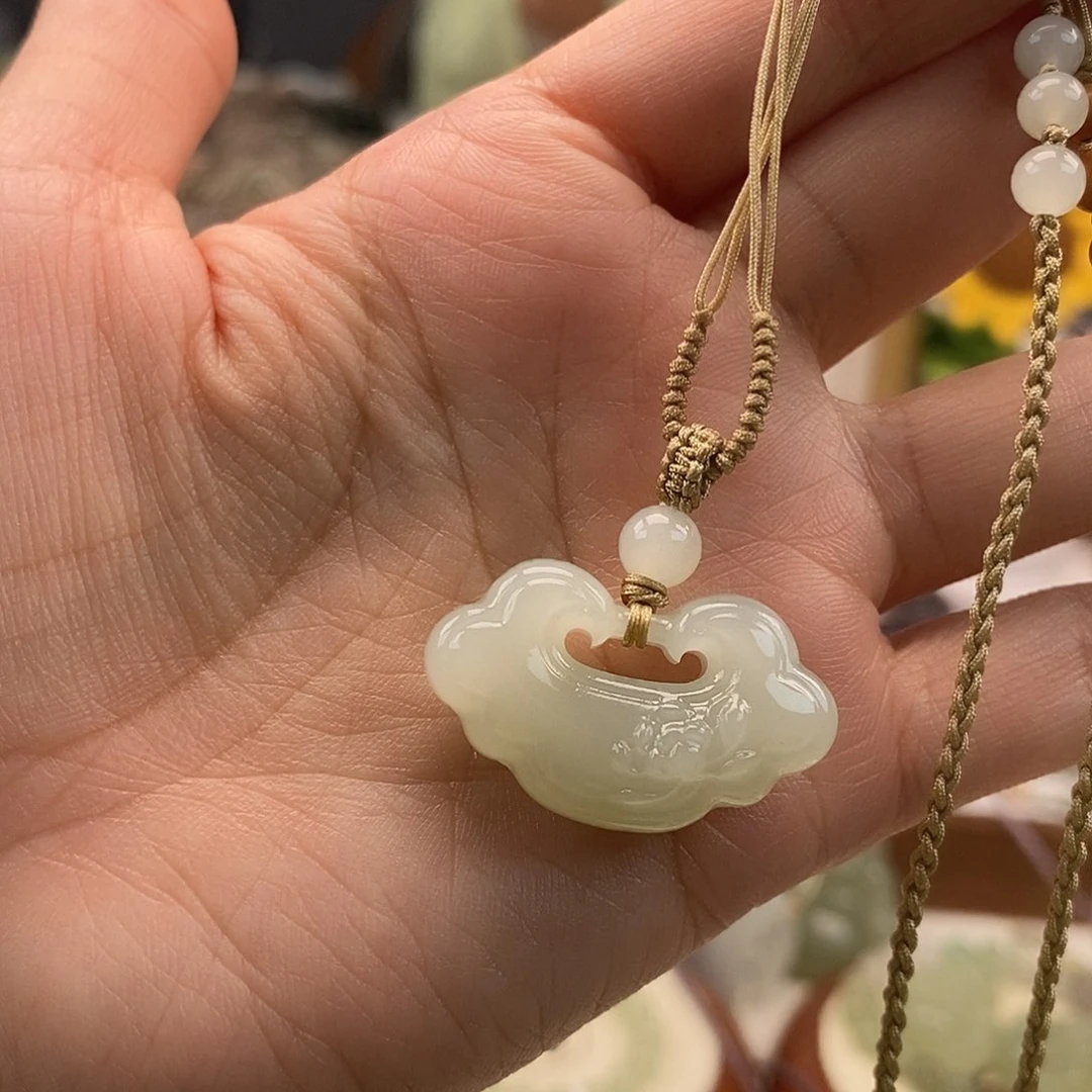 和田玉吊坠(不含链)未镶嵌