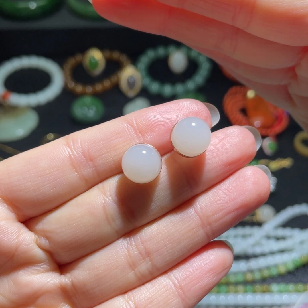 和田玉白玉正圆包镶耳钉18K金镶嵌