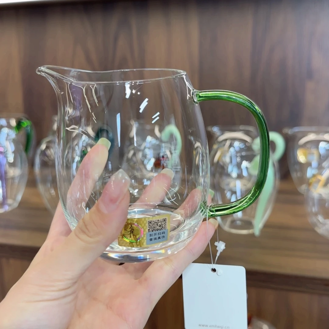 澄然湖绿色公道杯