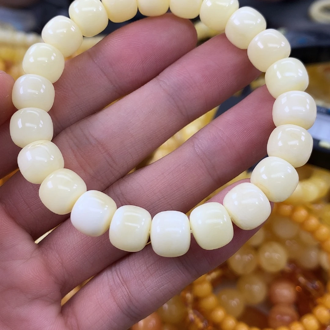 未镶嵌蜜蜡珠宝奇石