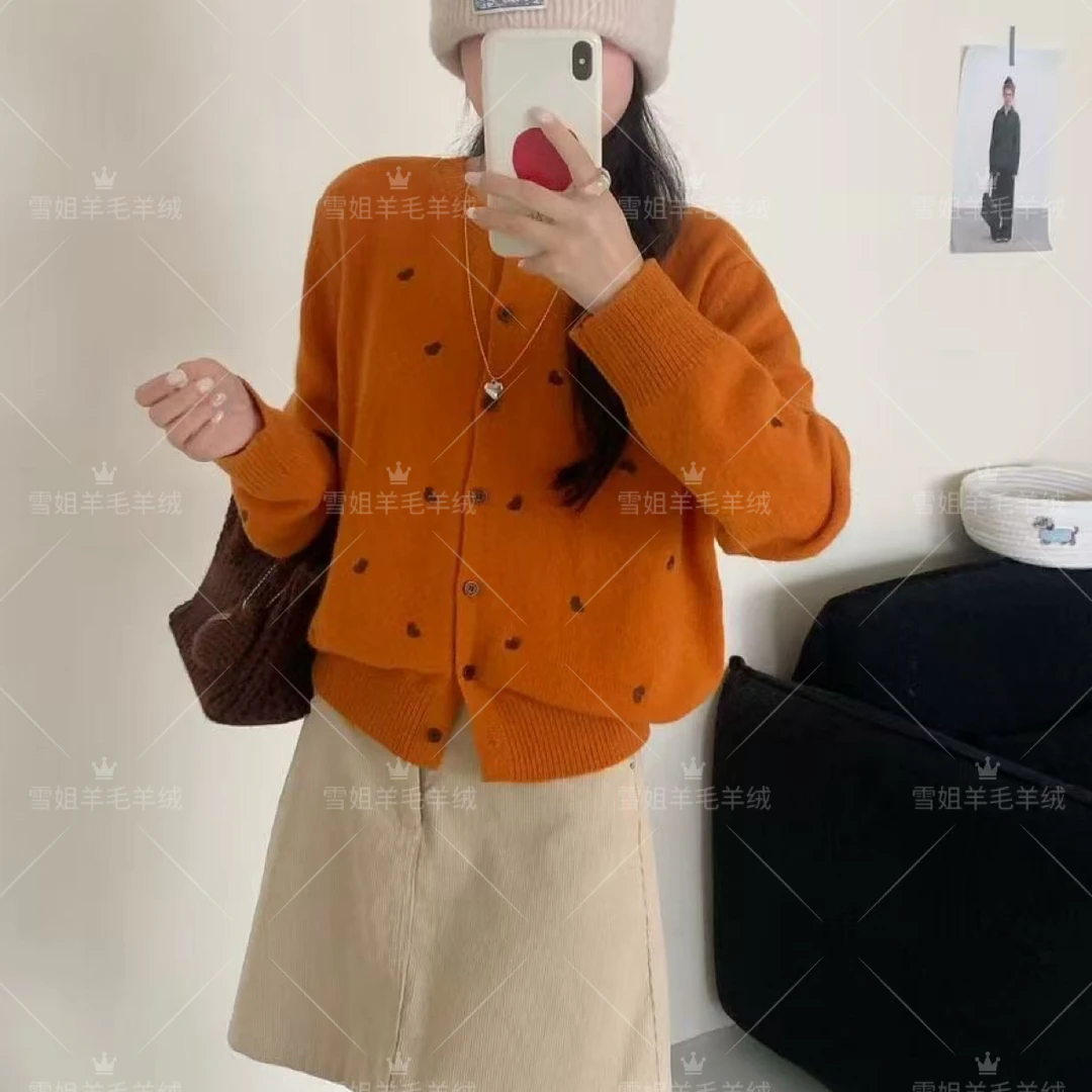 全毛【爱心刺绣】秋冬款女装上衣