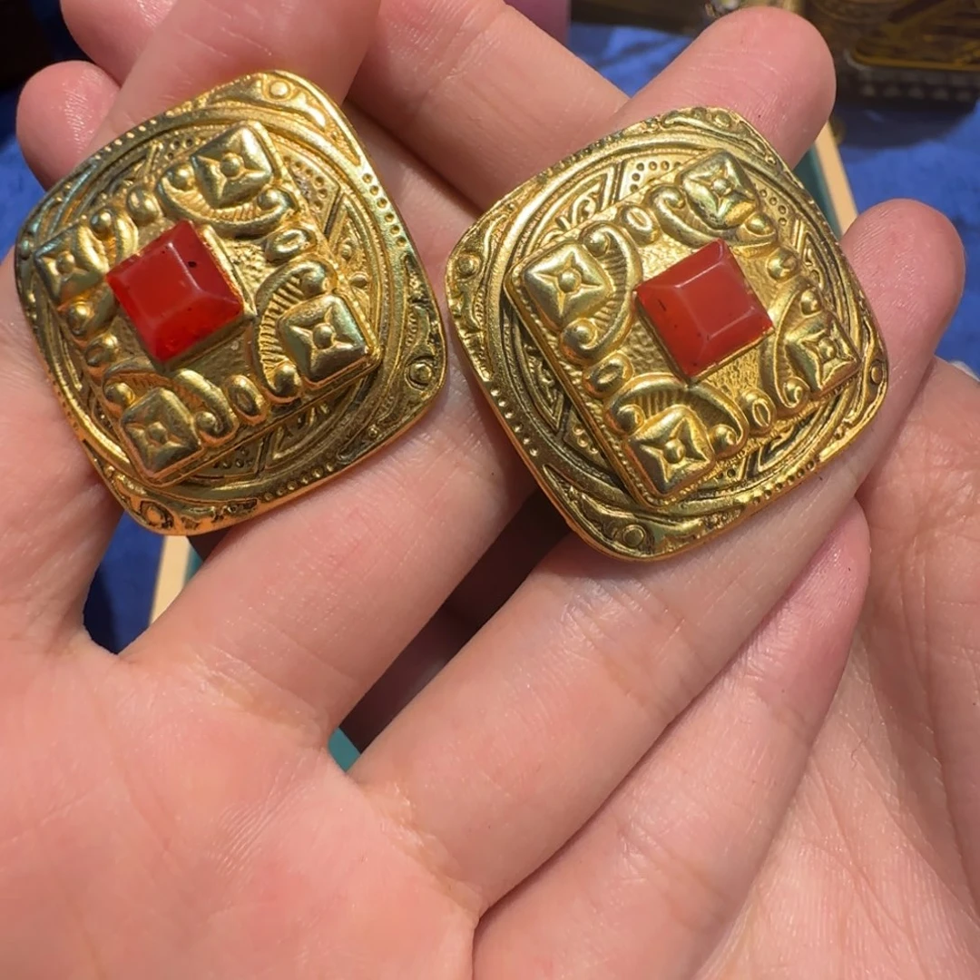 合成碳硅石纯铜瑕疵