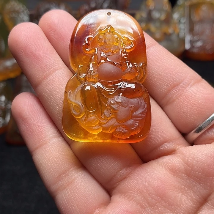 琥珀未镶嵌颈饰159