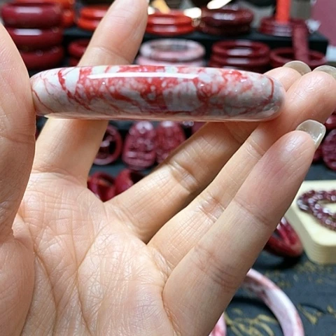 天然辰砂原石手镯