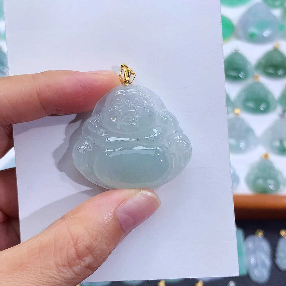 翡翠18K金镶嵌颈饰翡翠吊坠