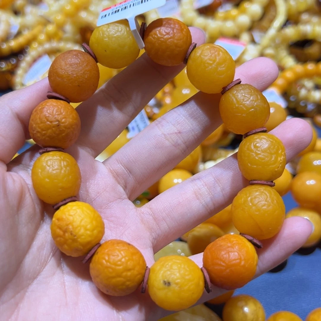 未镶嵌琥珀珠宝奇石