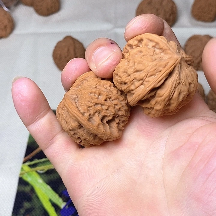 有***睹文玩核桃吊坠7.7:7,7