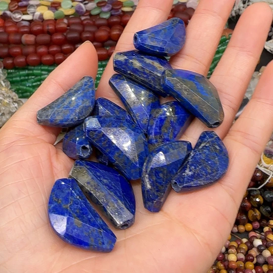 玛瑙/玉髓合金珠宝半成品青金月牙一颗