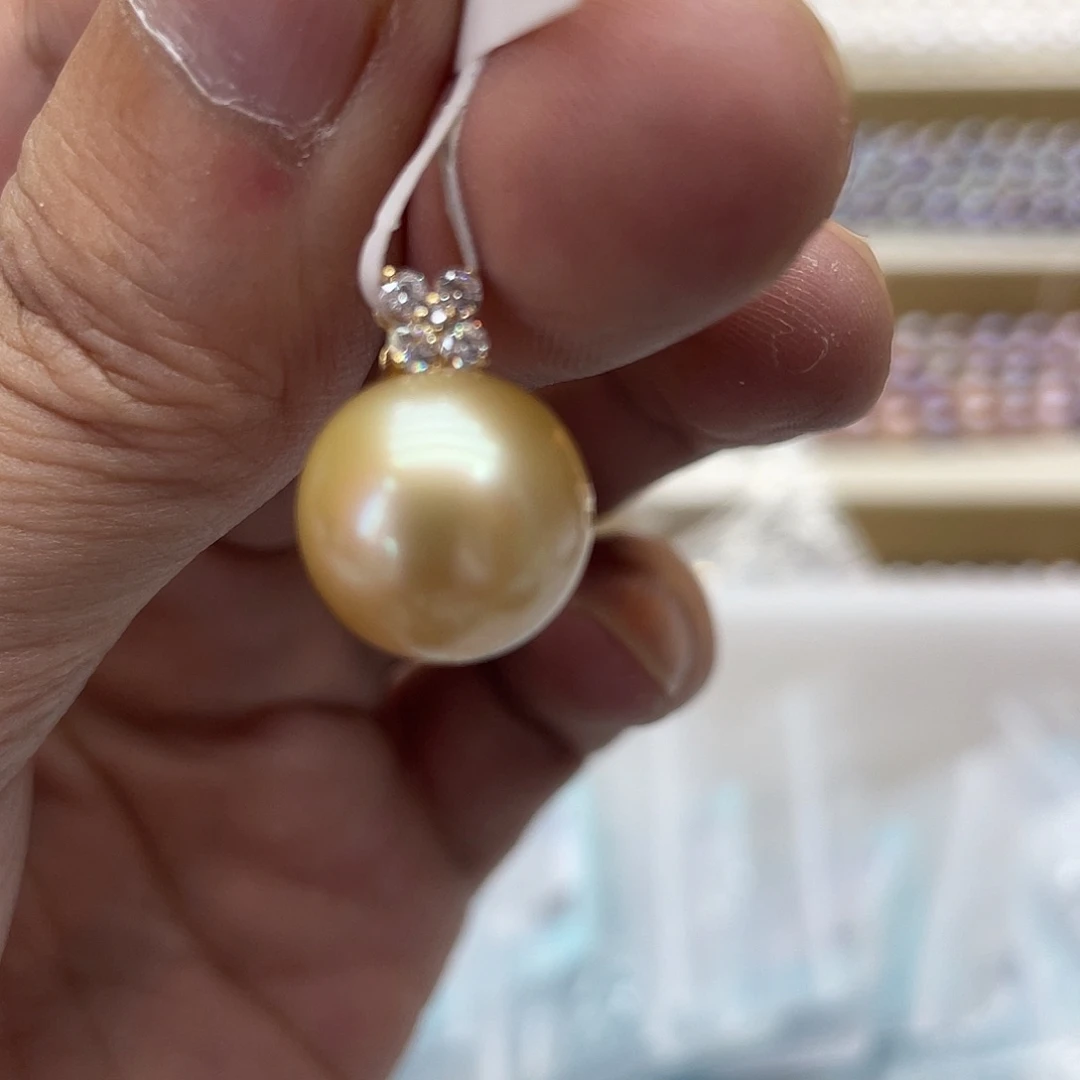 海水珍珠18K金镶嵌颈饰